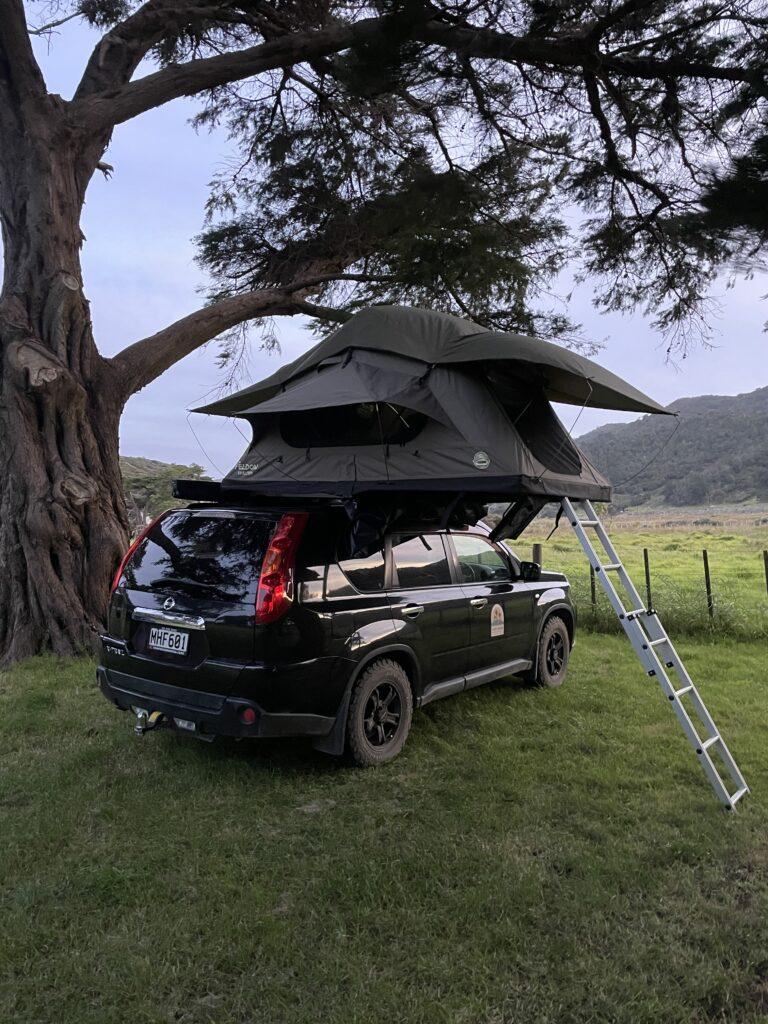 Rooftop tent