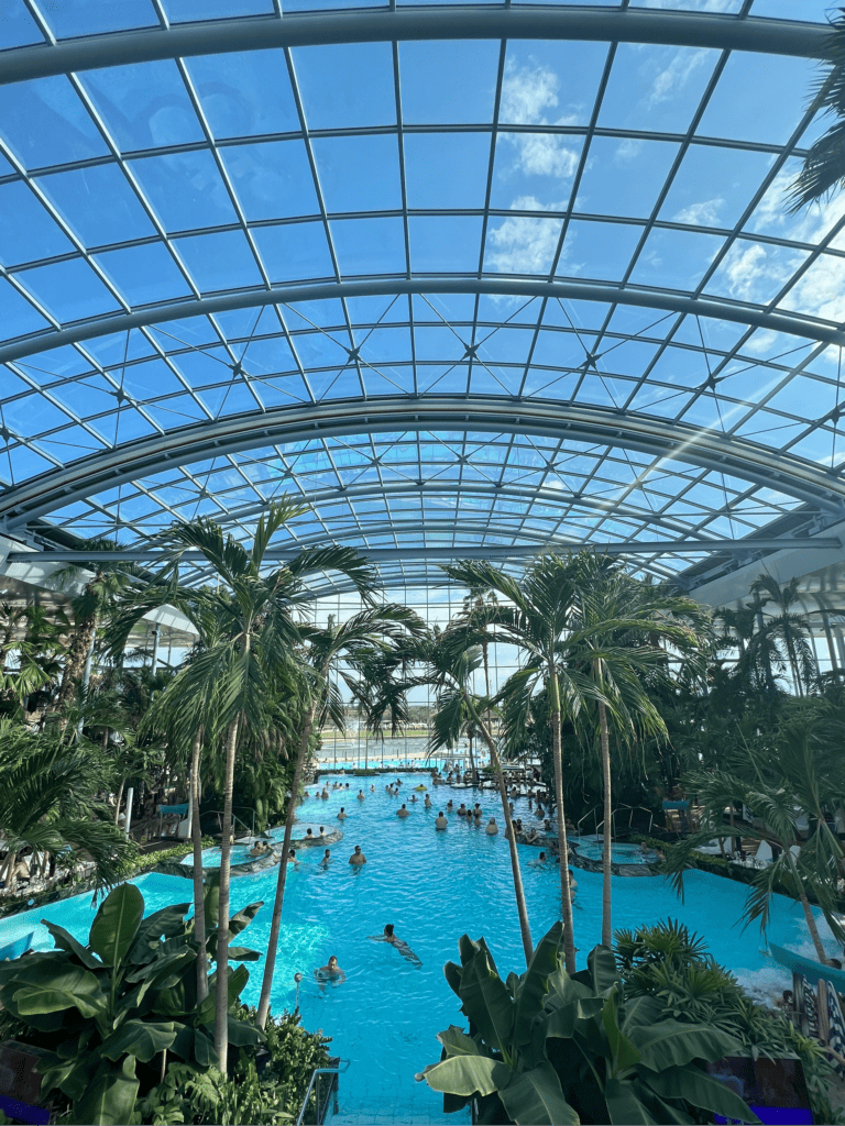 Therme Bucharest pool