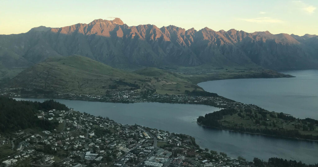 View of the mountains in Queenstown