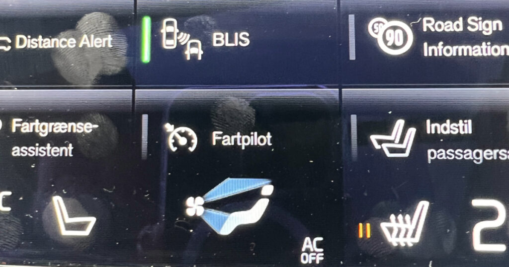 Car dashboard that reads