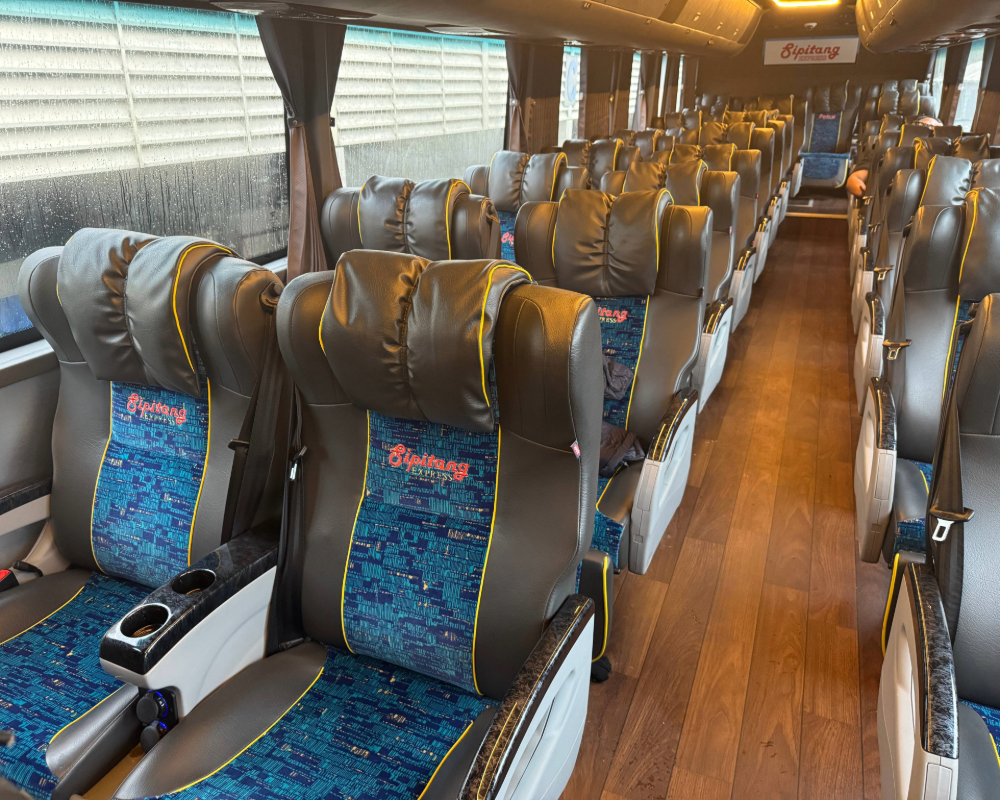 Inside the Sipitang Express Bus from Brunei to Kota