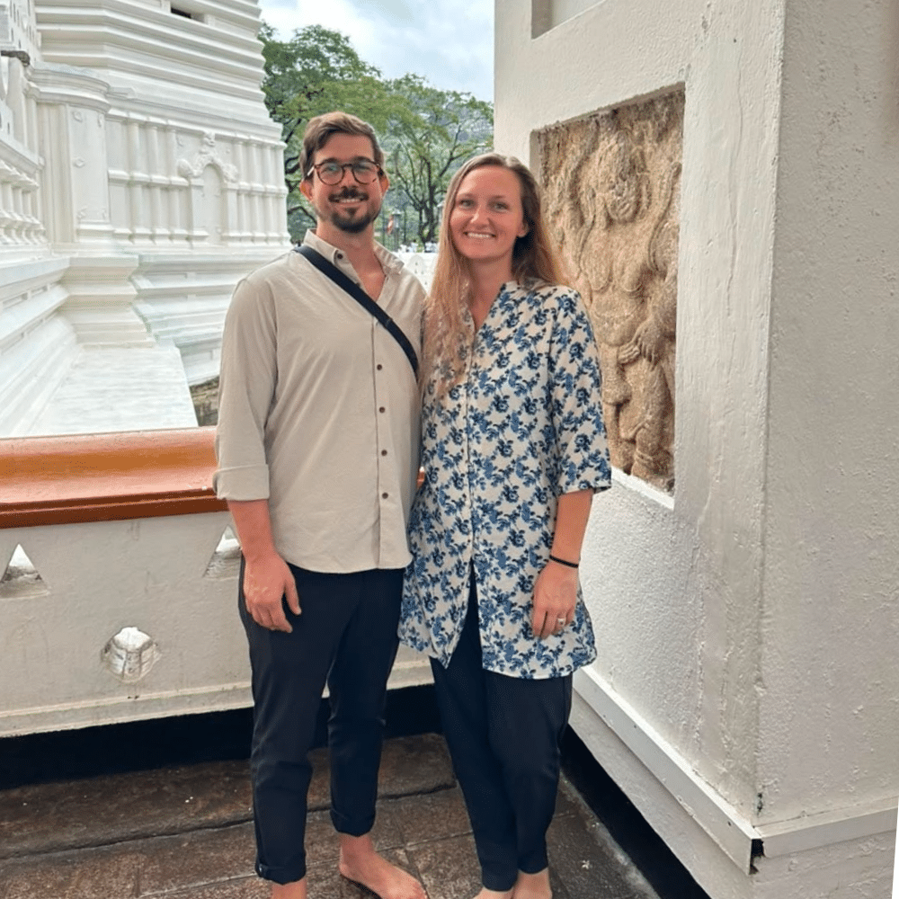 Tourists in long sleeves and pants in Sri Lanka travel tips